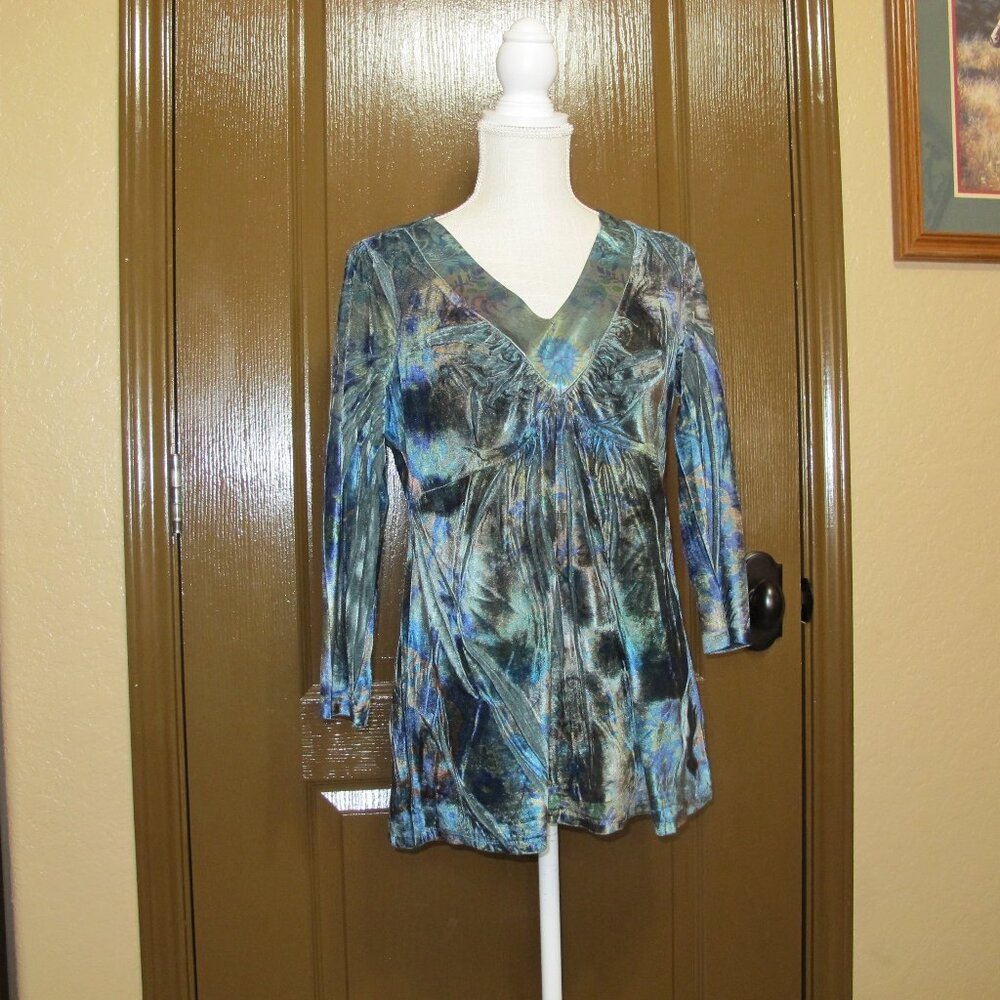 Crushed Velvet Top by Energé World Wear EUC